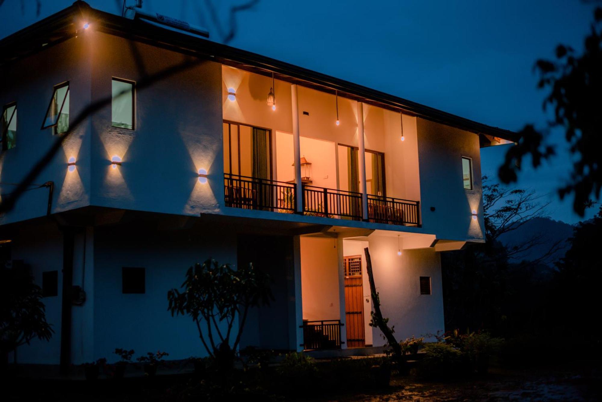 Evergreen Villa - Sinharaja Deniyaya Buitenkant foto